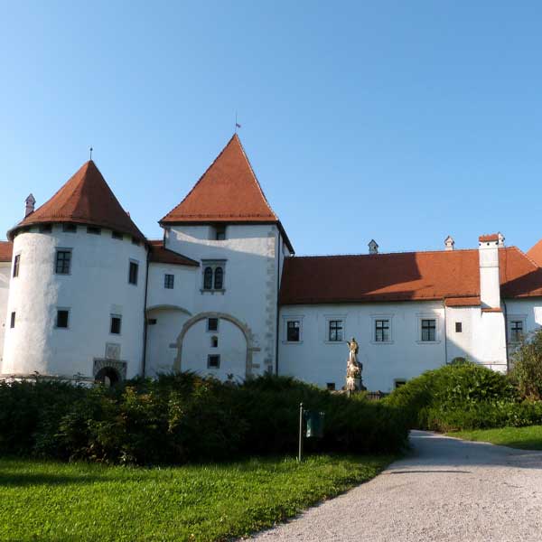 Varaždin destination guide - private transfer Croatia